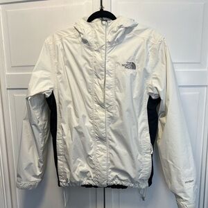 The North Face Stinson Abuk Mesh Lined Hooded HyVent  Rain Jacket/Windbreaker